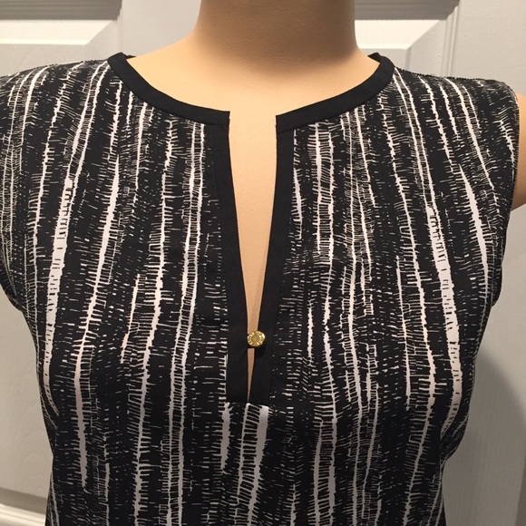 Blouse. - Picture 2 of 4